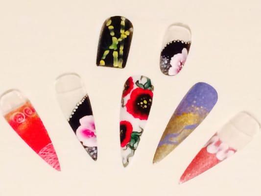 One stroke nail art samples.