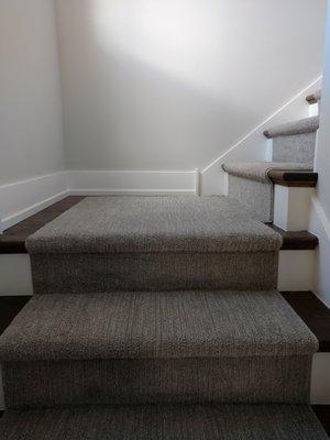 Carpet stair runner