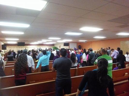 Visitanos en el 2011 North Capitol Ave , San Jose CA 95132
 Para informacion Llamanos al 408-551-8056 Pastor Edwin Hernandez