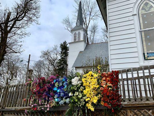 Exterior steeple