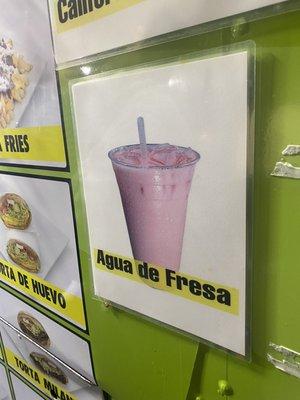 Agua de fresa