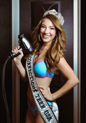 State Beauty Queen patron at Pink Sands Airbrush Tan & Spa.