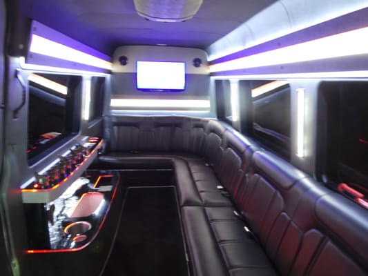 10 Passenger Mercedes Sprinter Limo Coach