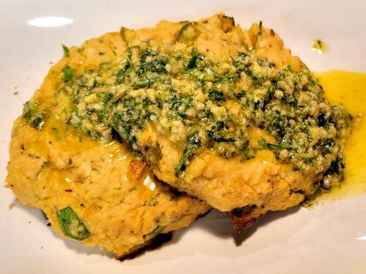 Mediterranean Cauliflower chickpea patty with tarragon pesto