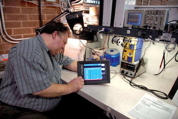 Our comprehensive industrial technology services are performed by factory-trained technicians.