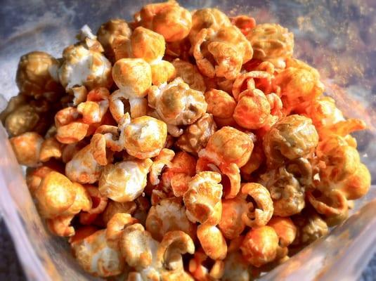 K-zoo Corn (Buttery Caramel & Cheddar Cheese Popcorn)