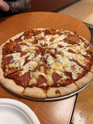 Hawaiian pizza