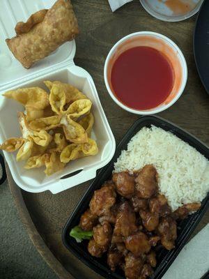 General Tsos, crab rangoons and egg roll