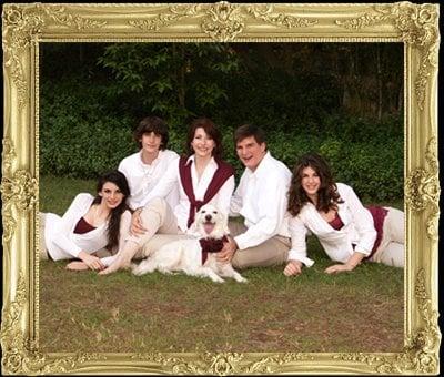 Outdoor Family Photography in Thousand Oakss with their dog