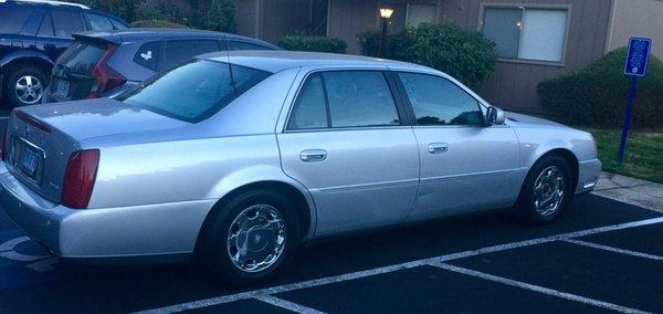 2002 Cadillac DeVille DHS Only $2000, Great Shape, low miles, Less than 1/2 of Blue Book!