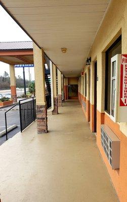 Outside Walkway-all rooms have outside entry