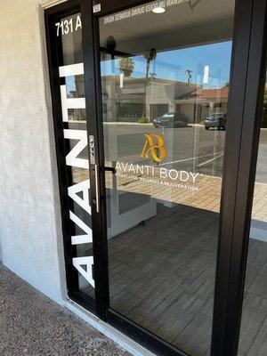 Front of Avanti Body Building