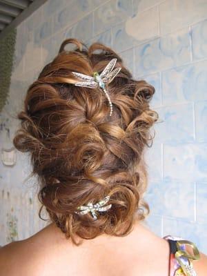 Prom up do's.