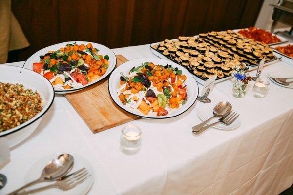 Cross-cultural buffet-style reception, made beautiful by The Pixie and the Scout.