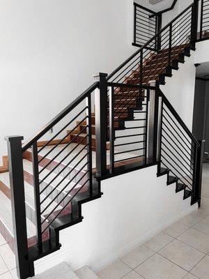 New beautiful and modern stair rails!!