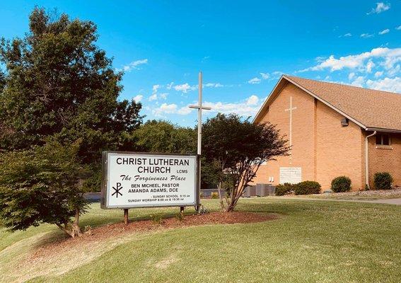 Exterior of church - 3509 SW Burlingame Rd, Topeka, KS