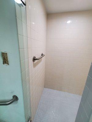 Next Day Access Boca Raton, Ponte Guilio Satin 18" Grab Bar, Horizontal, ADA compliant