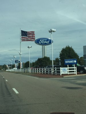 Ford of Westborough -- 310 Turnpike Road / Route 9, Westborough              Sign