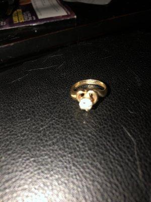 1/2 carat Diamond heart ring 18k gold heart. make an offer 1000.00