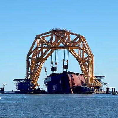 Passing by the Golden Ray project in Georgia. Can be seen from the beaches of Jekyll Island.