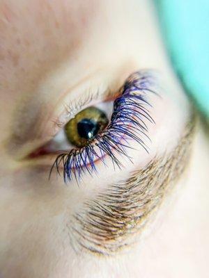 Classic set with colored lashes splashed throughout