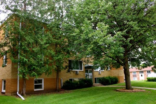 Parkside Apartments, exterior