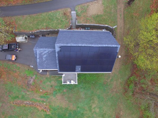 Concerned about aesthetics? We offer All-black Solaria panels like the one on this house!