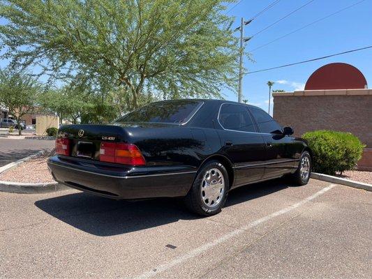 1995 Lexus LS400