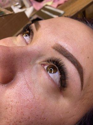 Demi Hybrid Lash Extensions