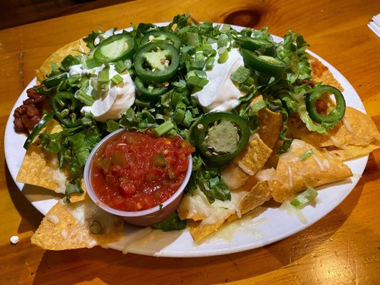 Nachos (fresh jalapeños)