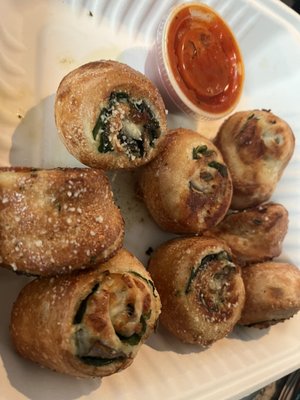 Spinach & Mushroom Roll