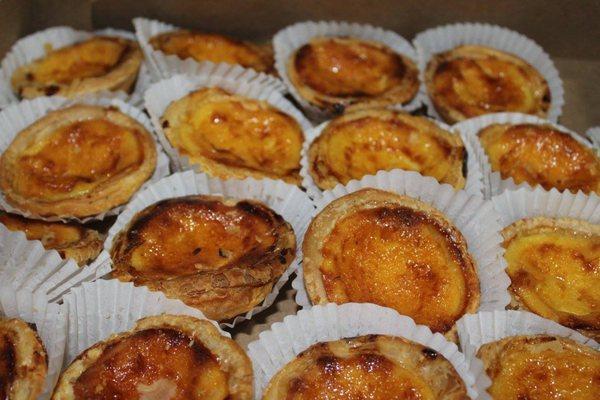 Pasteis de Nata ( Portuguese dessert)