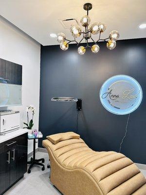 Lash/Facial Room