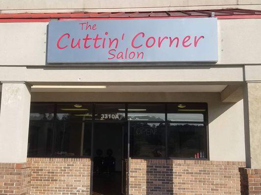 The cuttin' corner salon