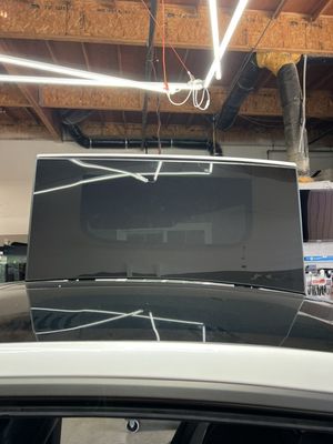 Tesla Model X, New roof glass..