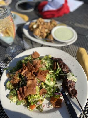 Fattoush with steak