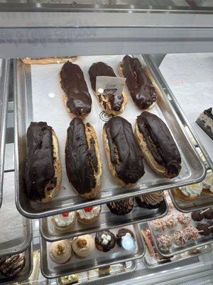 Eclairs