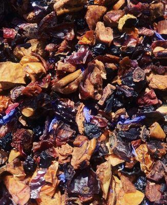 Luxury Blueberry Sunrise loose leaf tea blend