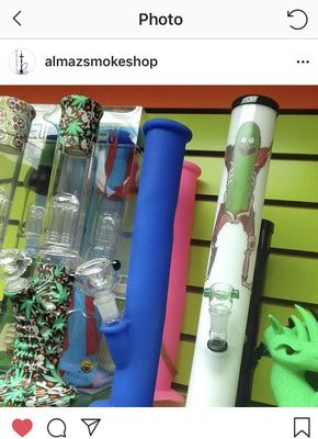 Great selection of glass, acrylic and silicone waterpipes!