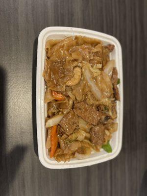 Beef flat noodles