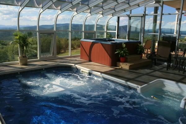 Indoor heated pool and spa (Heated in winter only)