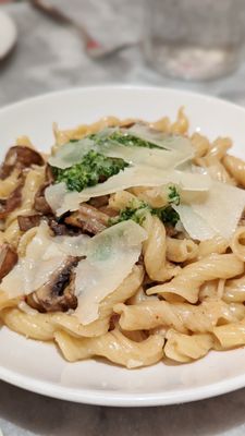 Garganelli (mushroom pasta)