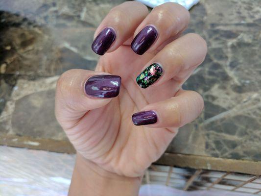 Loving my new nails! Thank you Jenni :)