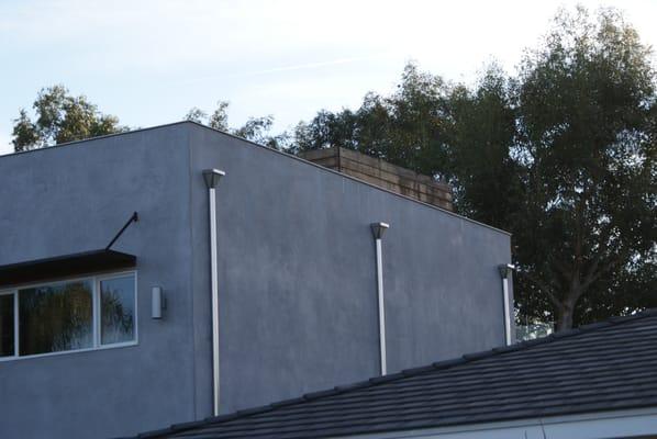 Seamless Rain Gutters in Stainless Steel Modern Design