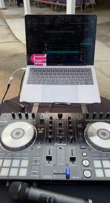 DJ SETUP