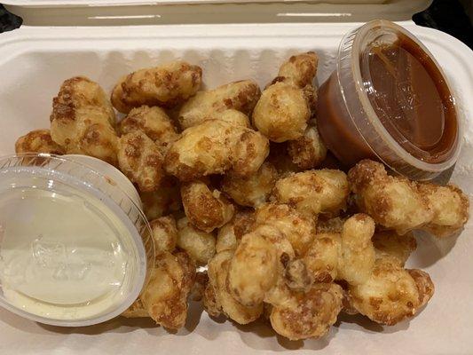 Fried cheese curds