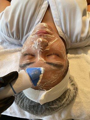 Signature facial