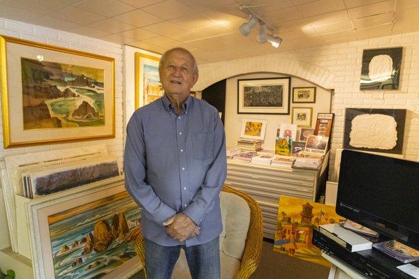 Owner & artist Bill Anderson