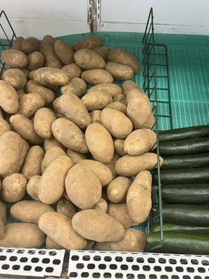 Potatoes/ fresh produce