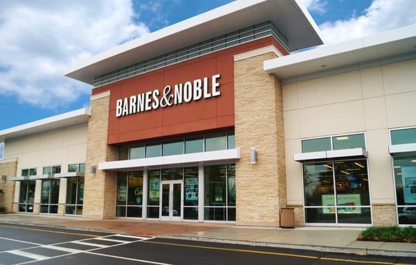 Barnes & Noble Marketfair Mall, West Windsor NJ